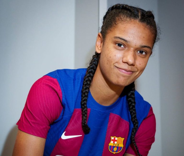 Esmee Brugts signs for FC Barcelona Femeni