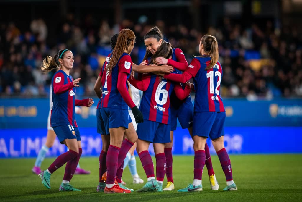 Barcelona Femeni celebrate scoring a goal against Levante Las Plans