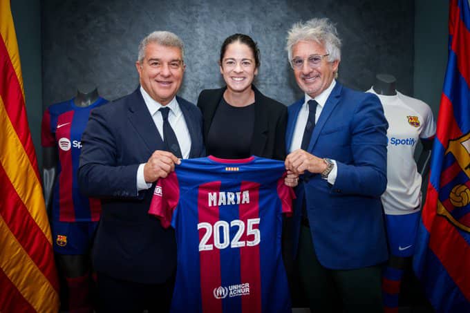 Marta Torrejon extends contract with Barcelona Femeni